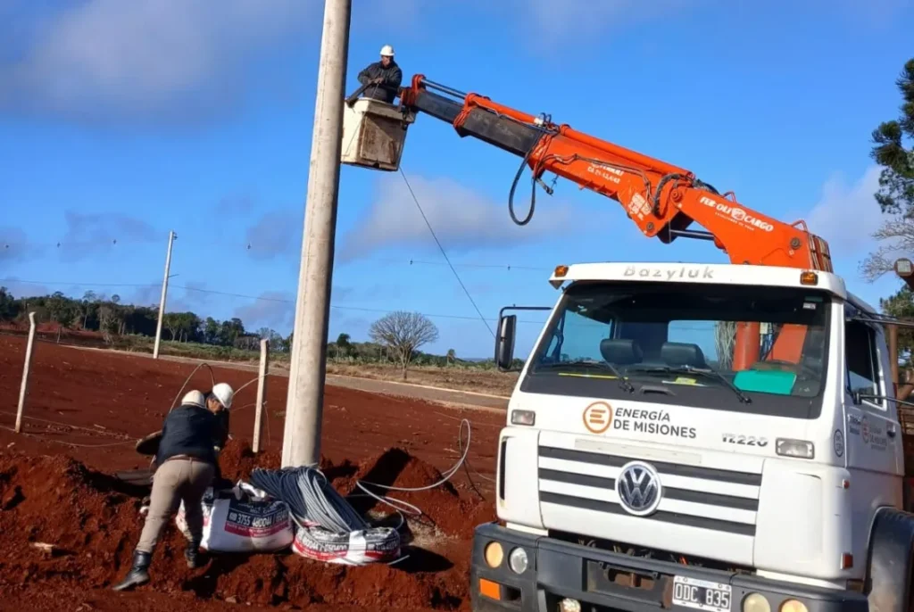 Energía de Misiones finaliza las obras para la habilitación del Parque Industrial y Tecnológico de San Vicente // Conexión Parques