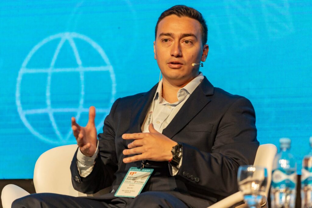 Mauro Marín: “Cuando la industria despegue no va a haber tiempo de prepararse” Mauro Marín, socio HUELDUX // Conexión Parques