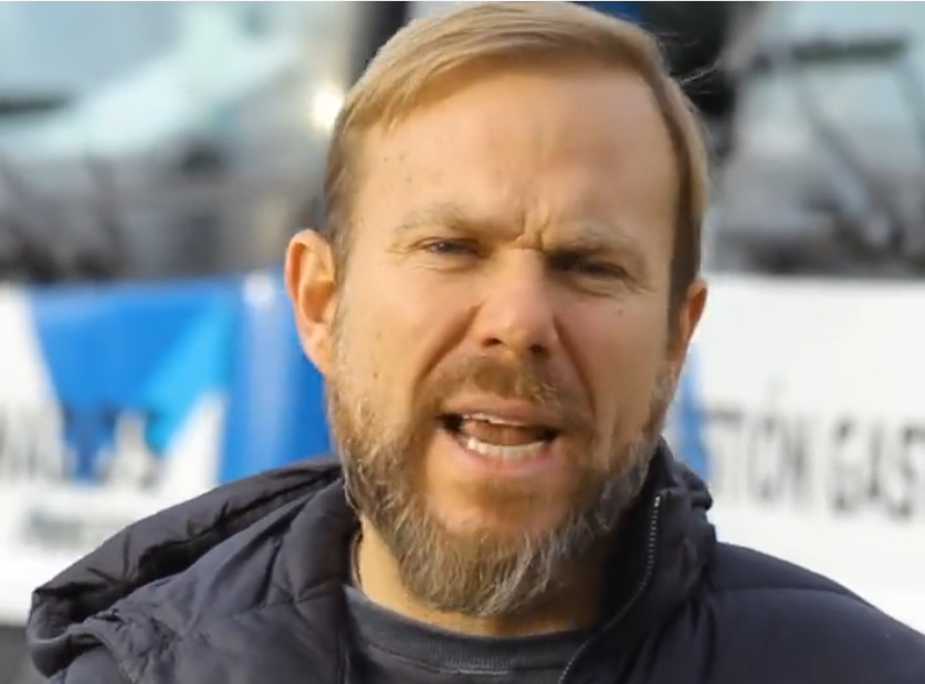 Gastón Granados: “Vamos a acompañar a cada industria para que pueda volver a empezar” Gastón Granados, Intendente de Ezeiza. // Conexion Parques