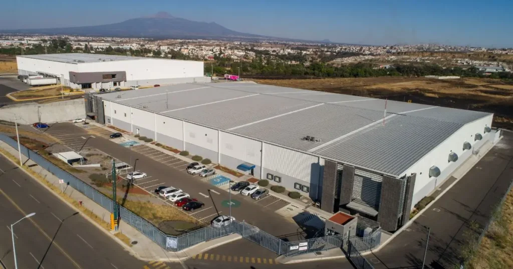 El estado de Jalisco proyecta un fuerte crecimiento en parques industriales con inversiones por 625 millones de dólares y la construcción de 830 mil m² durante 2026.// Conexión Parques.