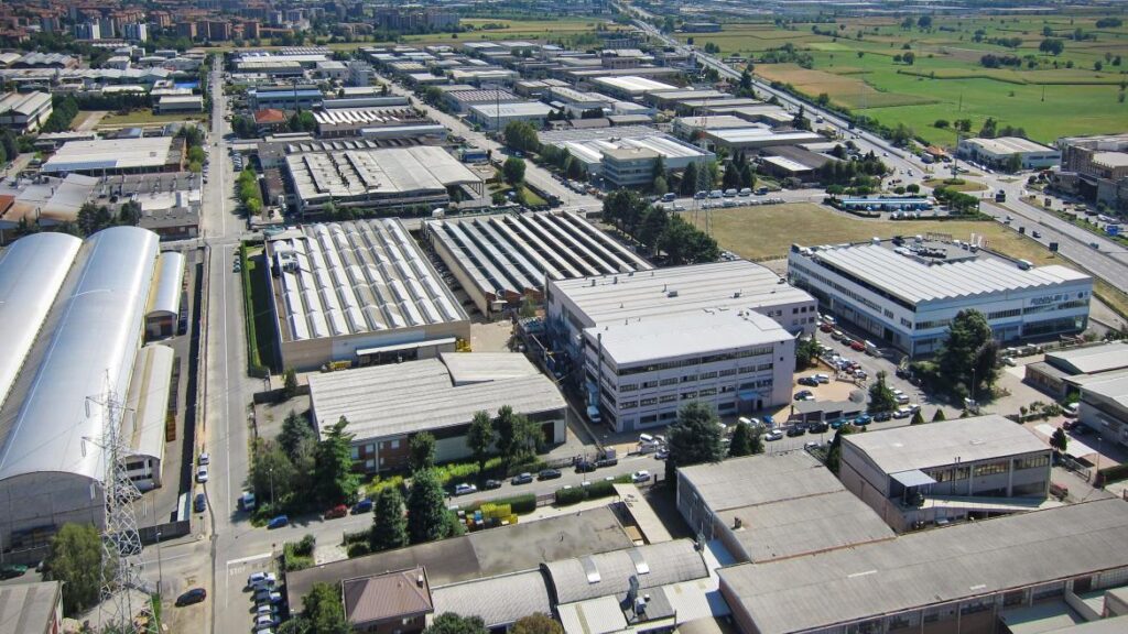 Breves de Parques en el Mundo: España, México, Azerbaiyán Nuevas inversiones y proyectos de infraestructura impulsan el crecimiento de parques industriales y polos productivos en España, México y Azerbaiyán// Conexión Parques.