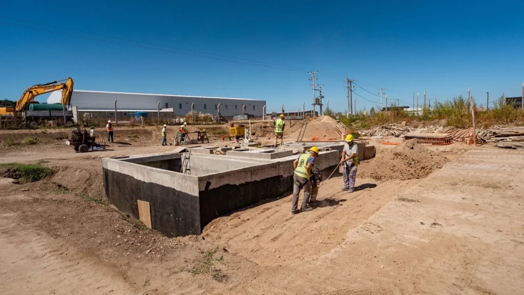 Una apuesta diferente llega al Parque Industrial Mar del Plata Blue Nova MPA instalará en el Parque Industrial de Mar del Plata una planta de agua mineral y bebidas saborizadas con envases de aluminio// Conexión Parques.